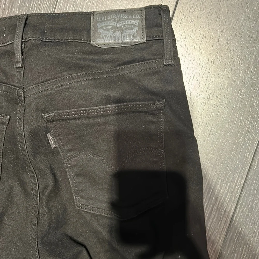 Levi’s Jeans - Picture 3 of 3